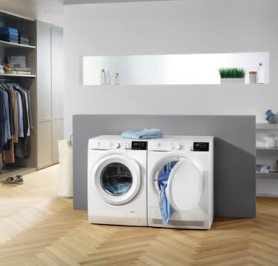 Megfordítható az elöltöltős mosógép ajtónyitása? | Eluxshop.hu